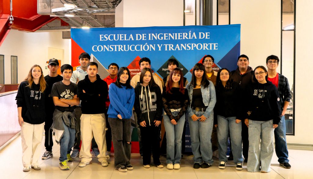 ICT da la bienvenida a estudiantes se integran en 2026 tras matricularse vía ingreso especial.