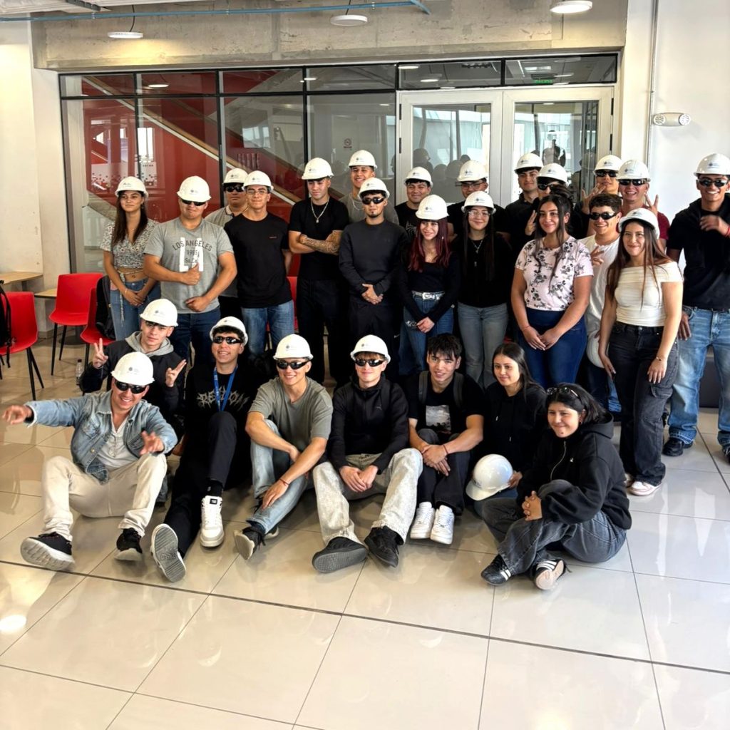 Más de 160 estudiantes ingresan a la Escuela de Ingeniería de Construcción y Transporte de la PUCV.